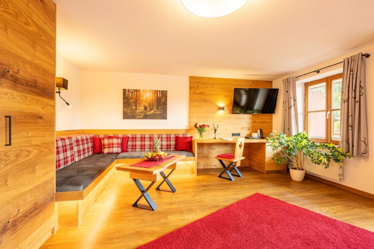 Familien- Und Wellnesshotel "Viktoria" Oberstdorf Esterno foto