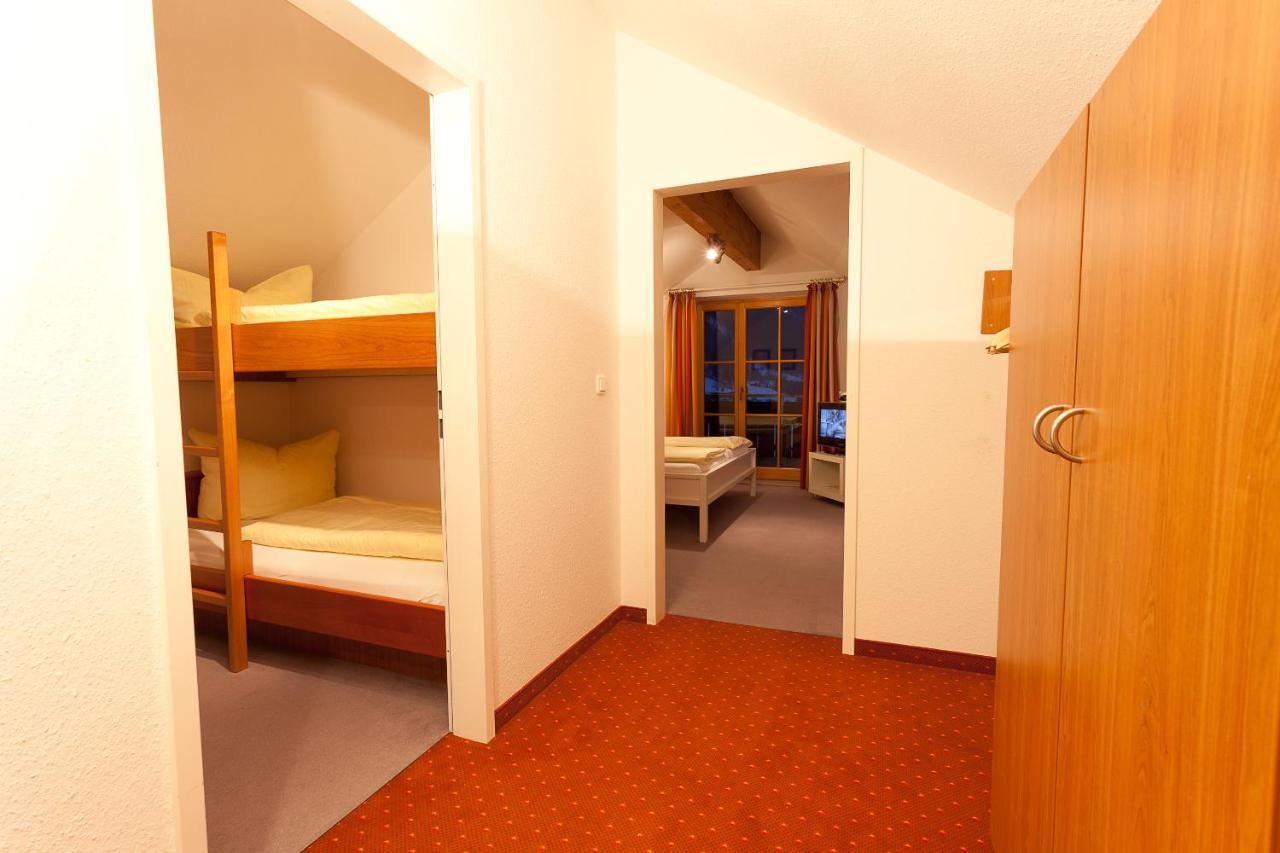 Familien- Und Wellnesshotel "Viktoria" Oberstdorf Esterno foto