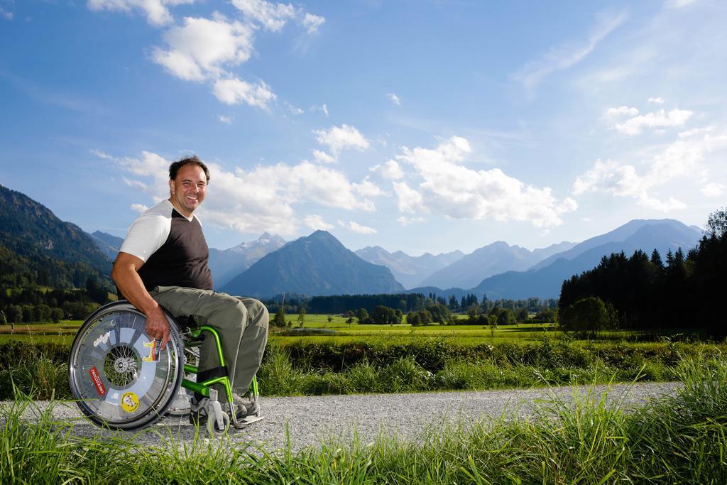 Familien- Und Wellnesshotel "Viktoria" Oberstdorf Esterno foto