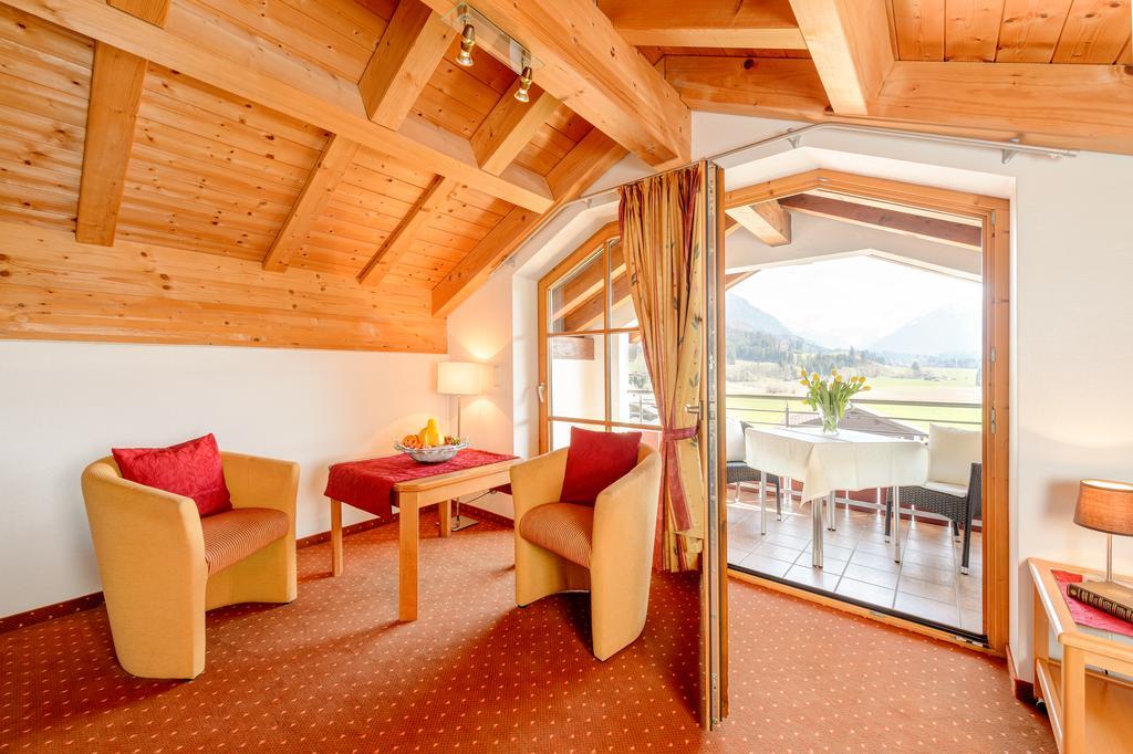 Familien- Und Wellnesshotel "Viktoria" Oberstdorf Esterno foto