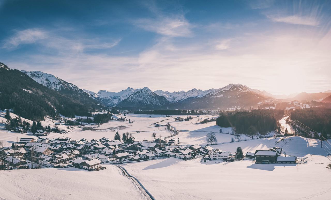 Familien- Und Wellnesshotel "Viktoria" Oberstdorf Esterno foto