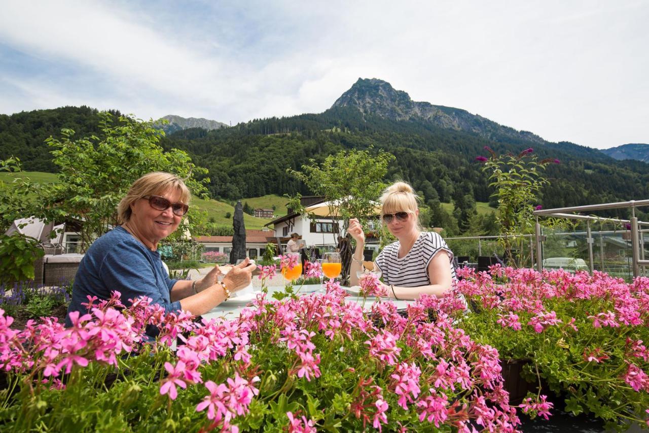 Familien- Und Wellnesshotel "Viktoria" Oberstdorf Esterno foto